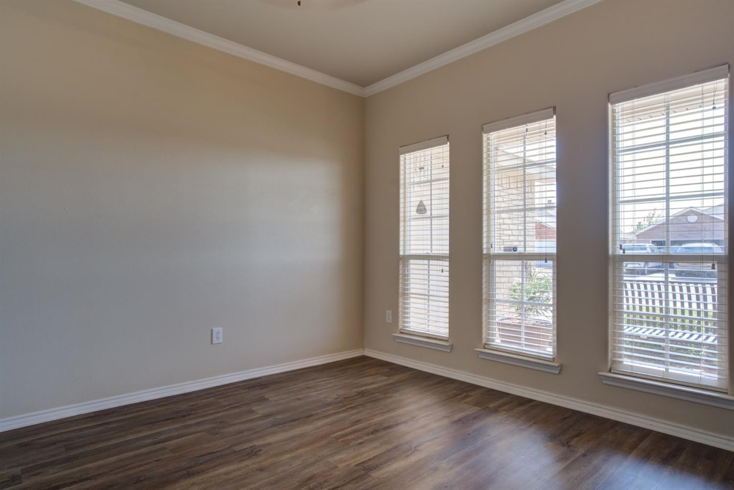 10601 Clinton Avenue Lubbock, TX 79424 - Photo 6 of 43 Photo 6