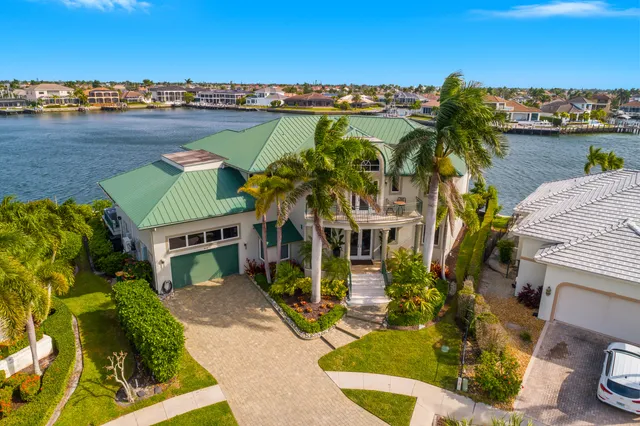 $4,500,000 | 940 Tulip Court, Marco Island, FL 34145