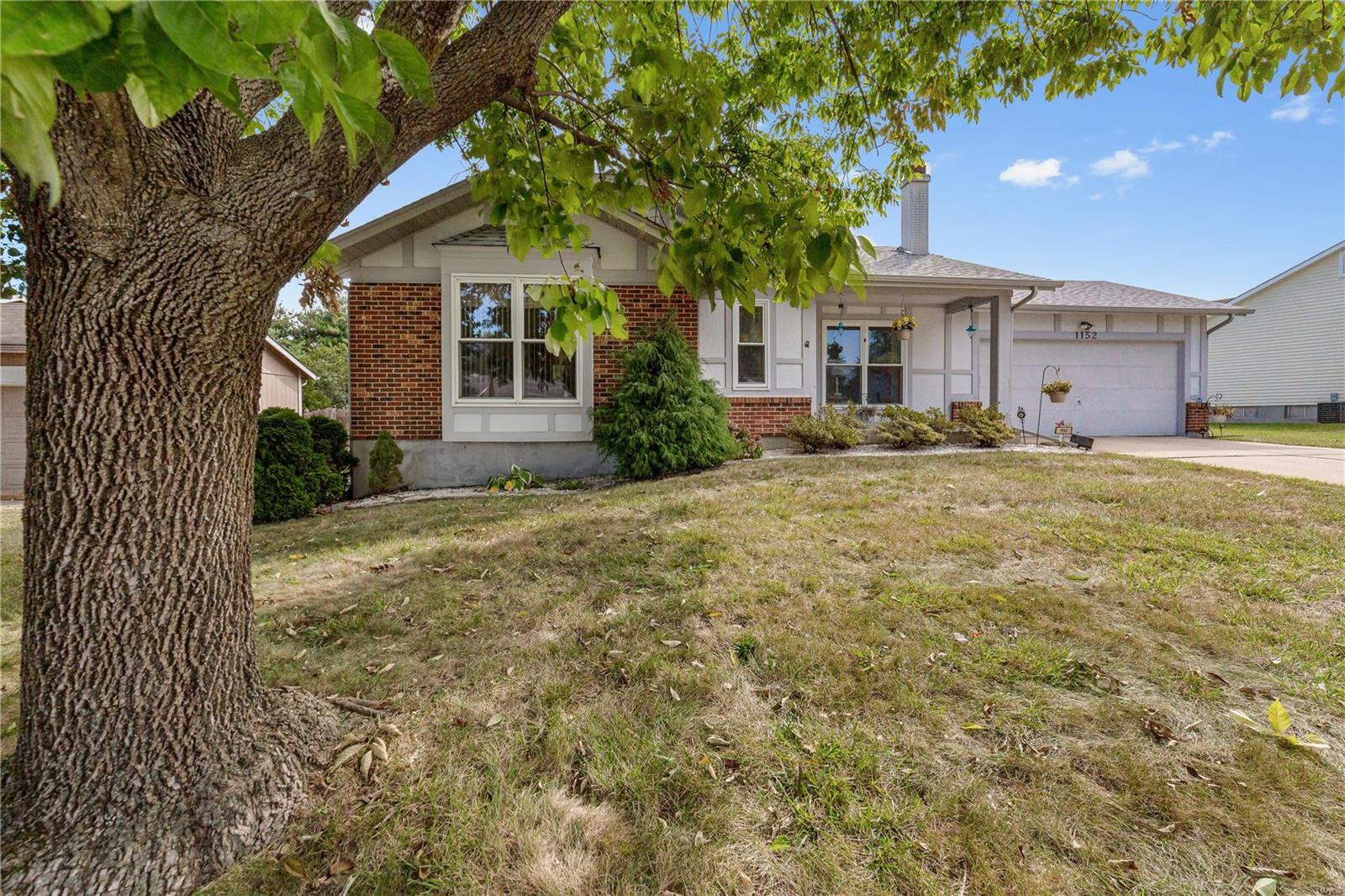 1152 Spencer Road St. Peters, MO 63376 - Photo 4 of 29 Gallery Image 4