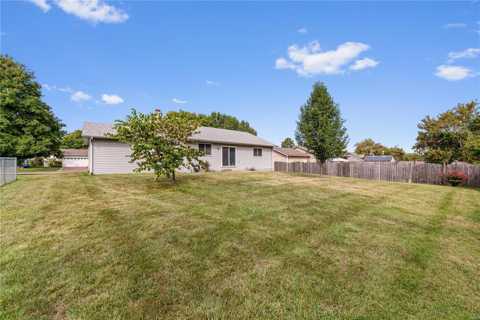 1152 Spencer Road St. Peters, MO 63376 - Photo 6 of 29 Gallery Image 6