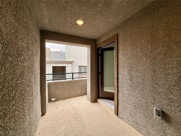 $2,195 | 162 Hadley Heights, Henderson, NV 89011