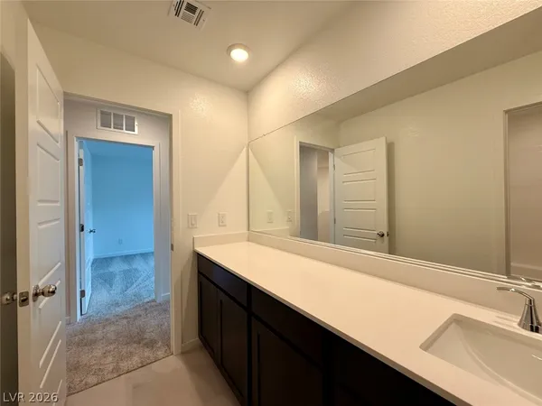 $2,195 | 162 Hadley Heights, Henderson, NV 89011