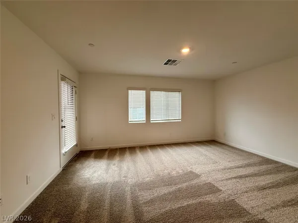 $2,195 | 162 Hadley Heights, Henderson, NV 89011