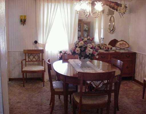 4 Ridgeview Avenue Canonsburg, PA 15317 - Photo 4 of 8 Dining Room.