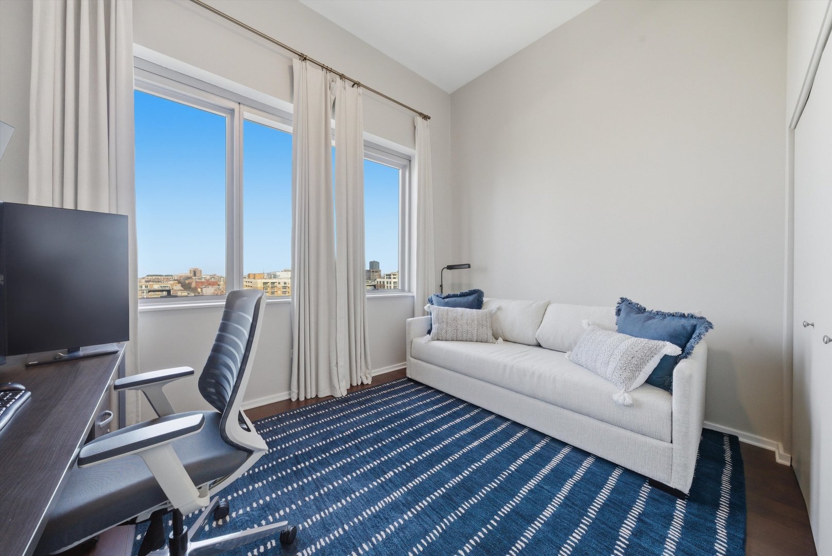 123 South Green Street, Unit 1208B Chicago, IL 60607 - Photo 16 of 32