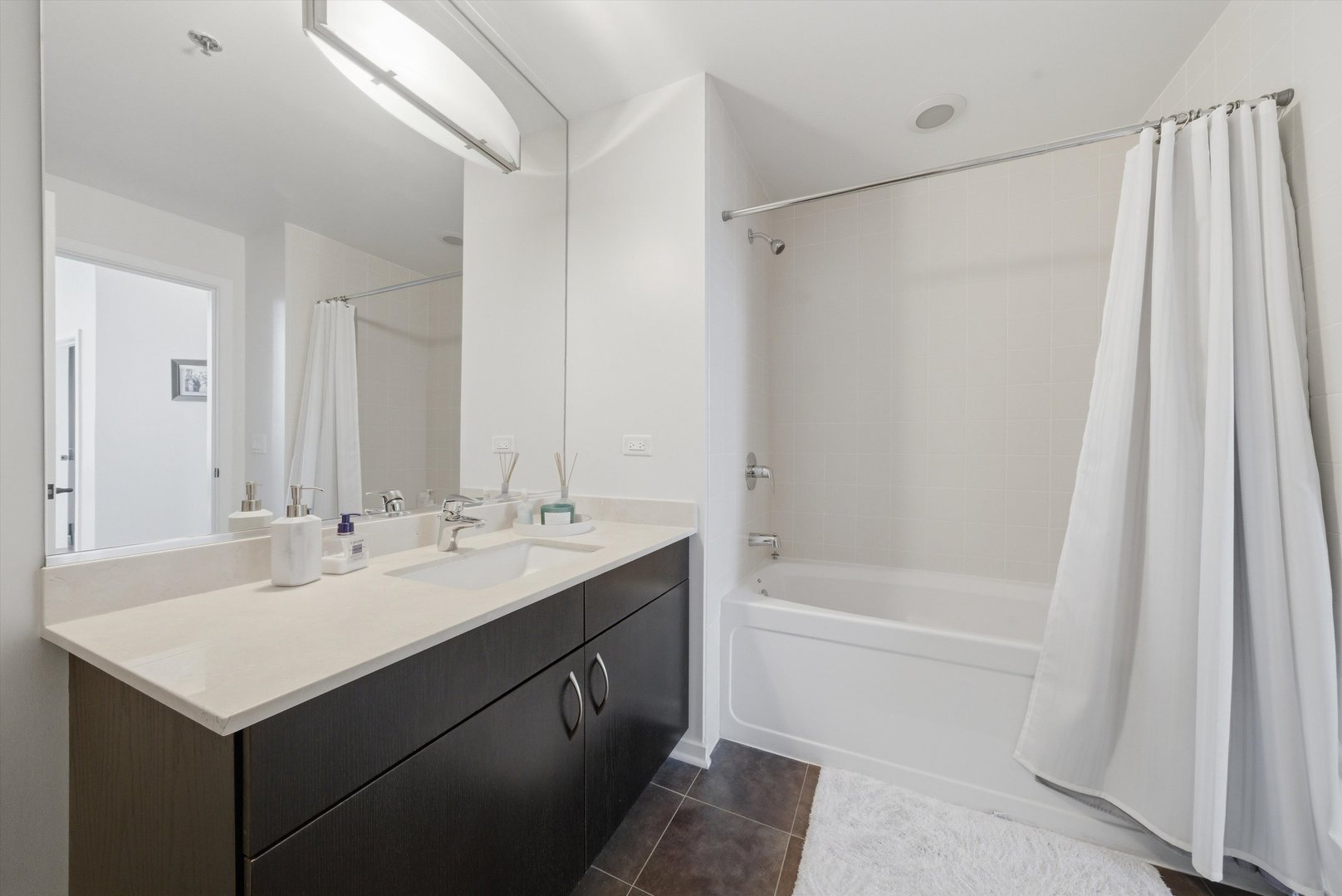 123 South Green Street, Unit 1208B Chicago, IL 60607 - Photo 19 of 32