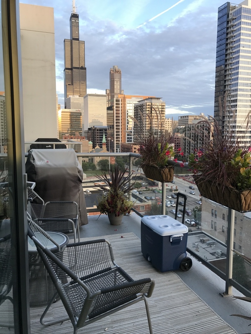 123 South Green Street, Unit 1208B Chicago, IL 60607 - Photo 23 of 32