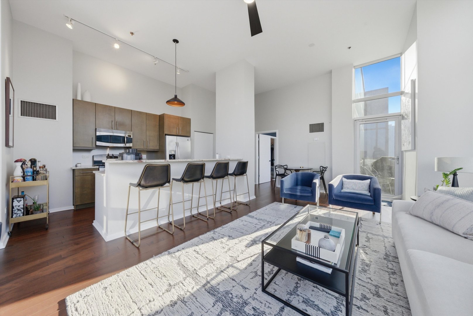 123 South Green Street, Unit 1208B Chicago, IL 60607 - Photo 7 of 32