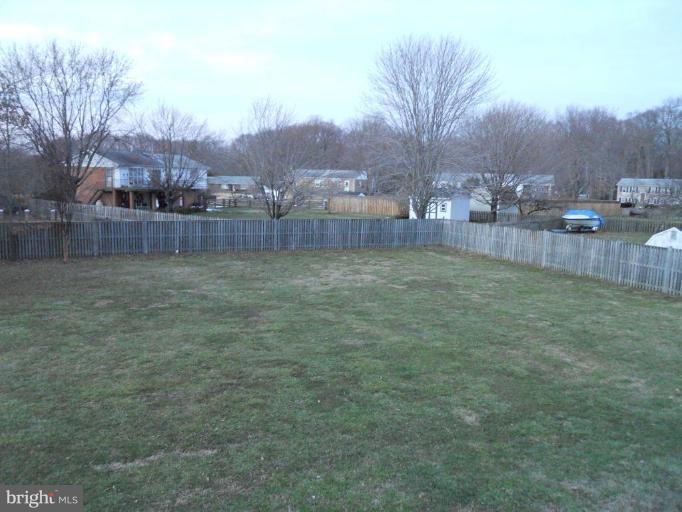 11630 Rivershore Drive Dunkirk, MD 20754 - Photo 6 of 30 Back yard