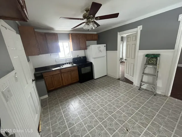 $1,100 | 520 North Market Street, Johnstown, NY 12095