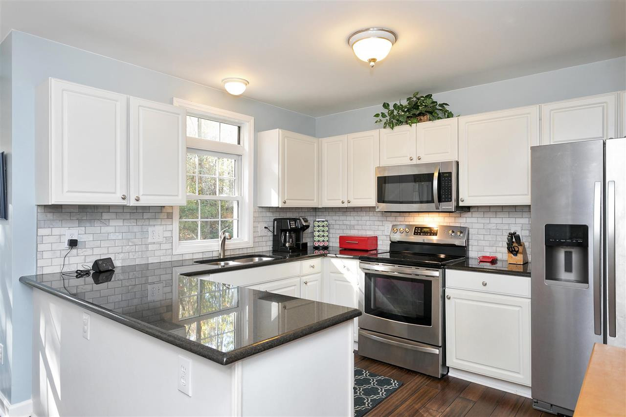 5221 Knightsbridge Way Raleigh, NC 27604 - Photo 9 of 27 Updated Kitchen