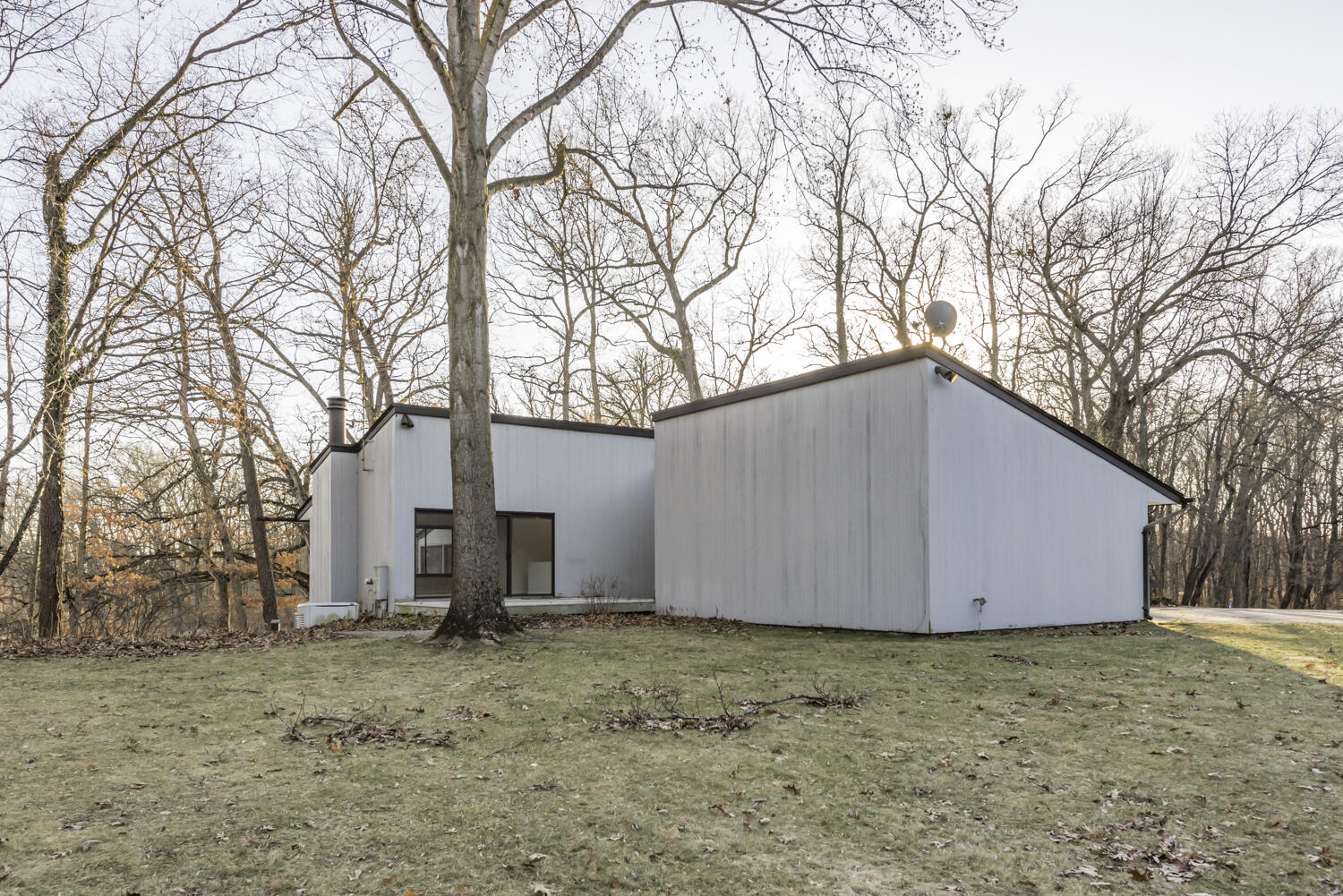 11240 Trinkle Road Dexter, MI 48130 - Photo 49 of 52 exterior