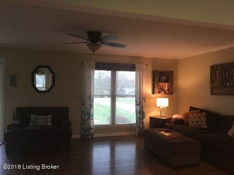 189 Cedar Ridge Road Mount Washington, KY 40047 - Photo 30 of 31 Living room