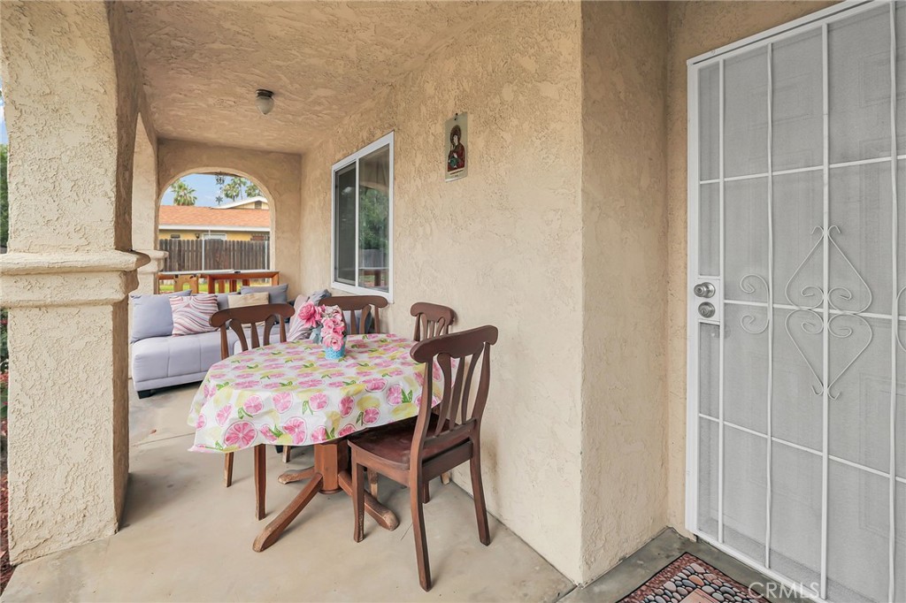 7863 Railroad Avenue Riverside, CA 92504 - Photo 5 of 38