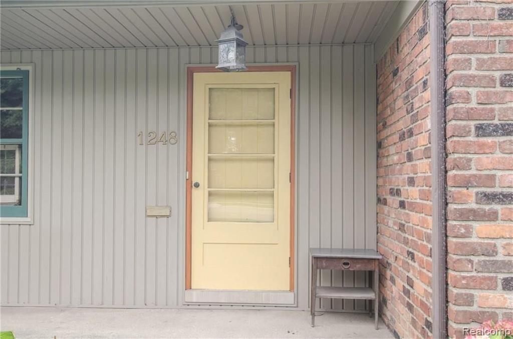 1248 East Maple Road Birmingham, MI 48009 - Photo 2 of 49