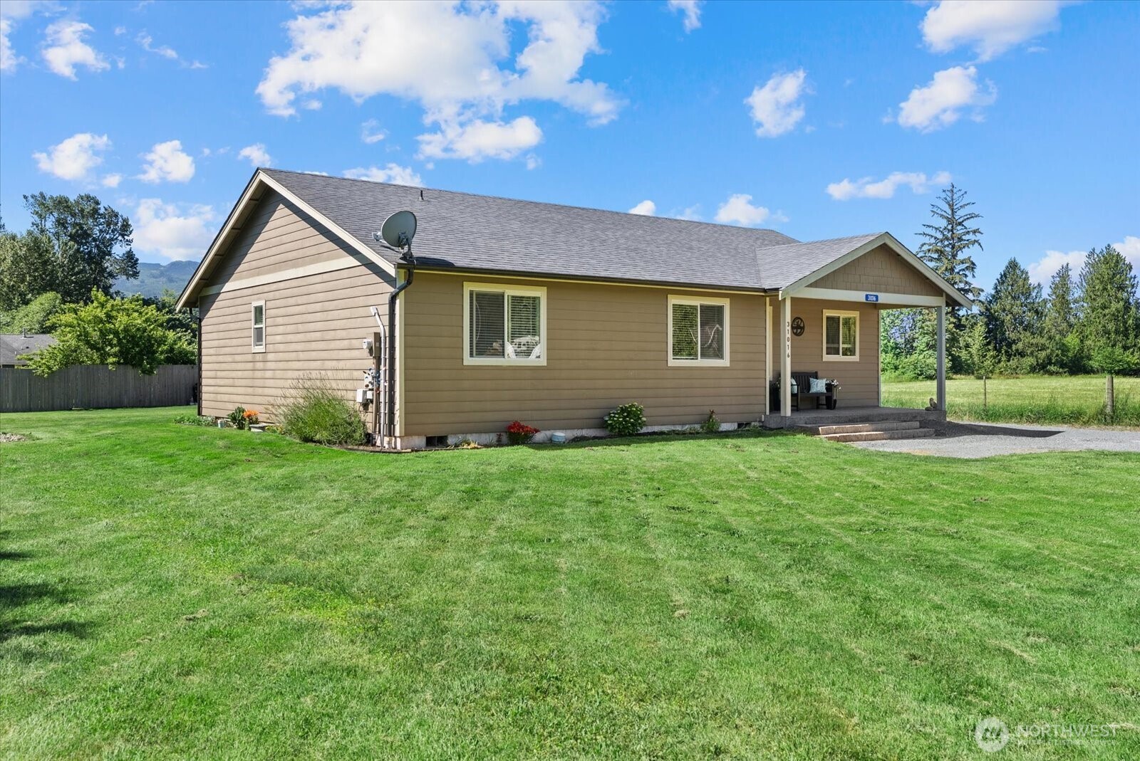 31016 West Main Street Lyman, WA 98263 - Photo 33 of 38
