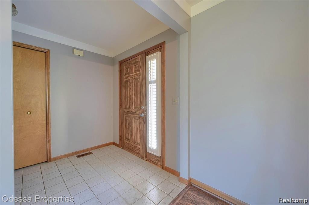 16185 24 Mile Road Macomb, MI 48042 - Photo 6 of 39