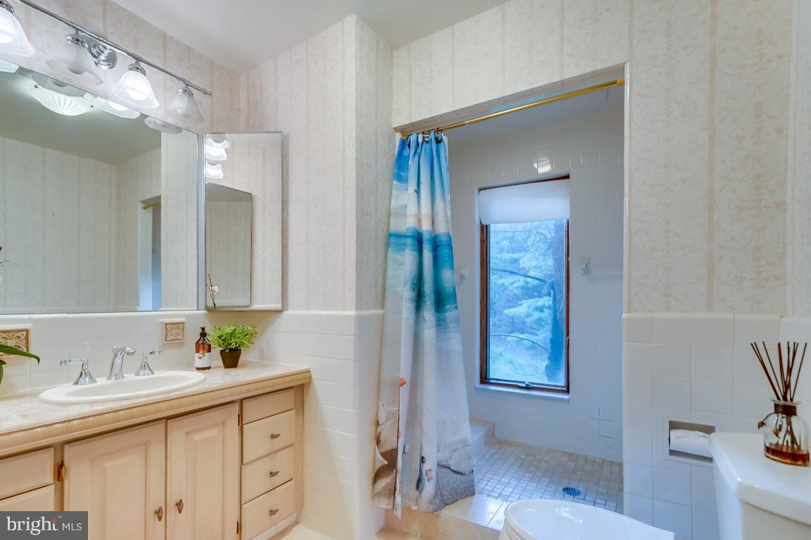 13810 Alderton Road Silver Spring, MD 20906 - Photo 31 of 46
