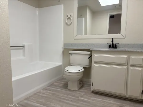 $1,995 | 13508 Mohawk Road, Apple Valley, CA 92308