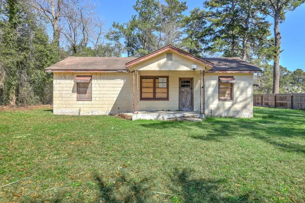 $65,000 | 700 Peake Street, Holly Hill, SC 29059