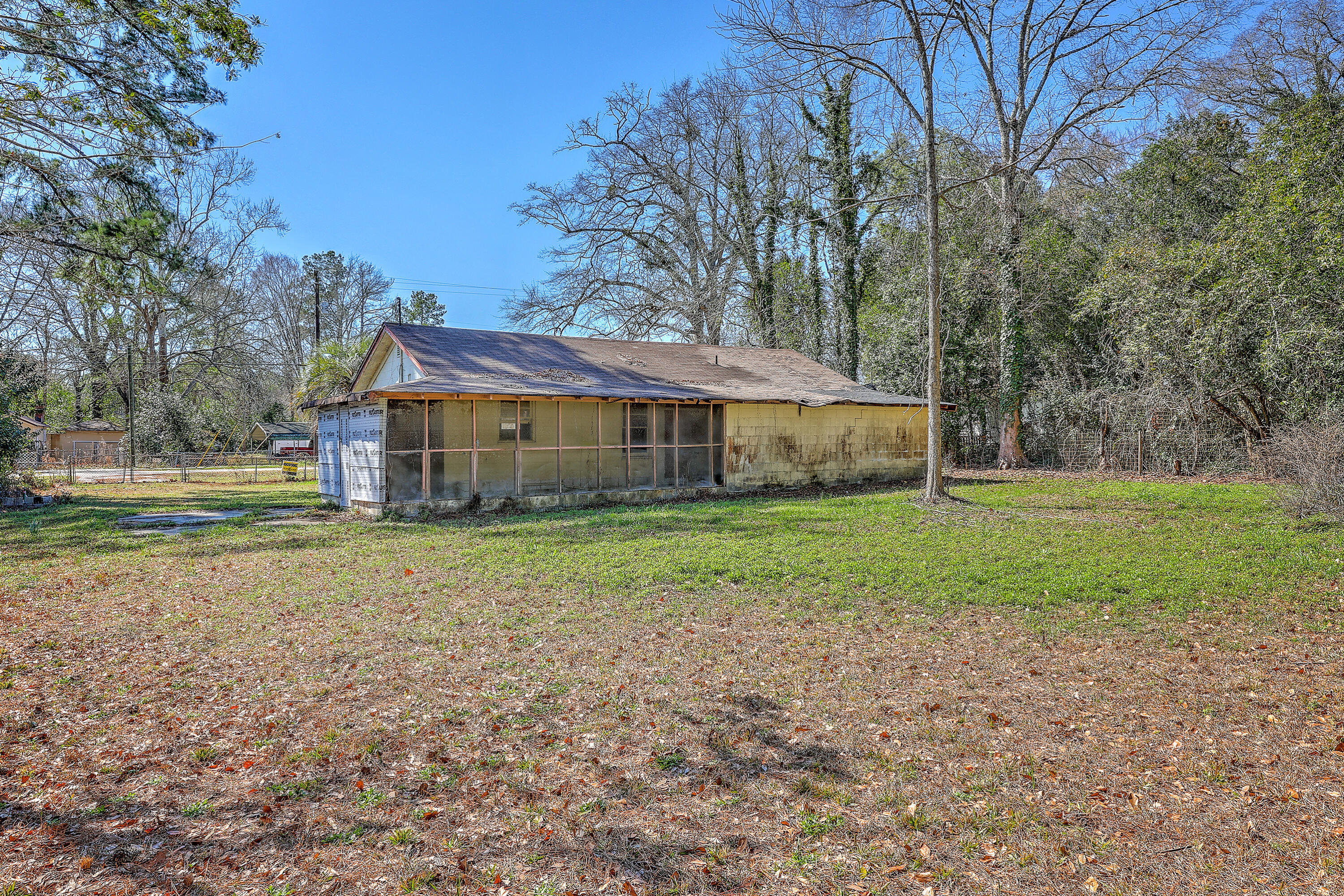 700 Peake Street Holly Hill, SC 29059 - Photo 17 of 36 ZYN_6099_100_101_102_103_104_105