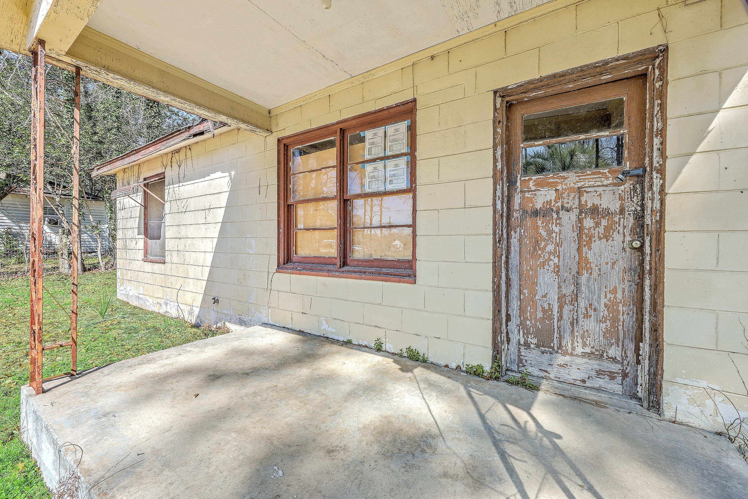 700 Peake Street Holly Hill, SC 29059 - Photo 4 of 36 ZYN_6001_2_3_4_5_6_7