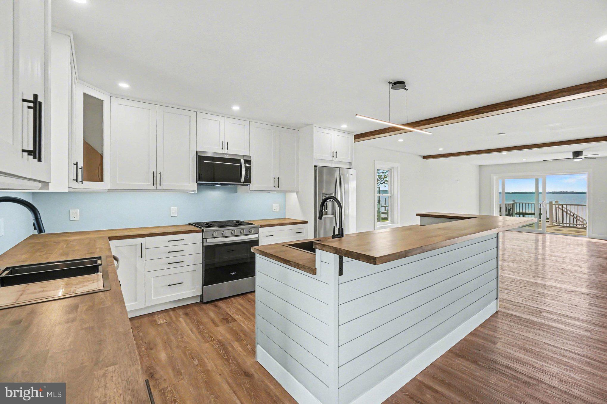 9108 Hinton Avenue Sparrows Point, MD 21219 - Photo 22 of 86