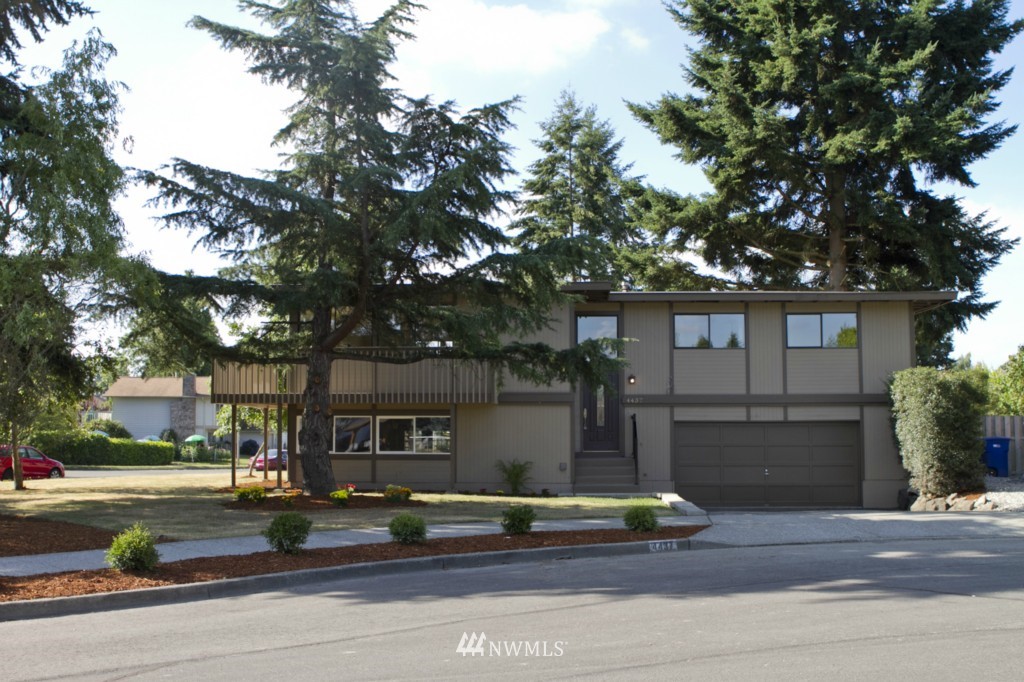 4437 Northeast 23rd Court Renton, WA 98059 - Photo 1 of 25