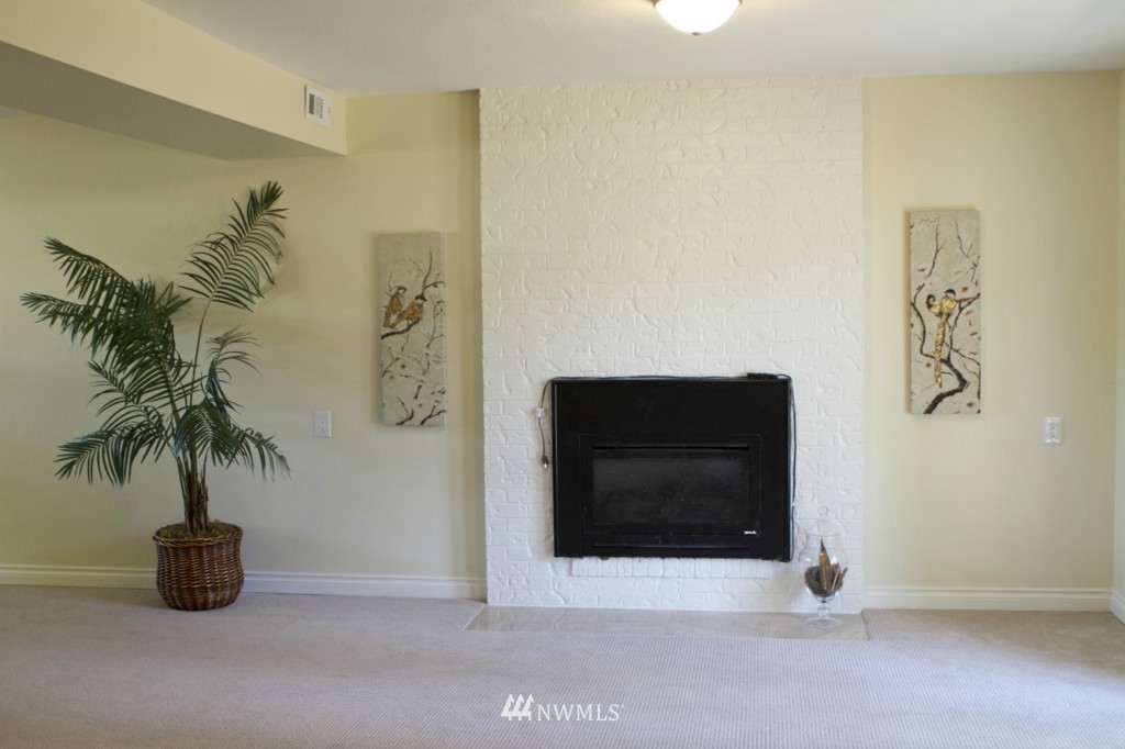 4437 Northeast 23rd Court Renton, WA 98059 - Photo 17 of 25