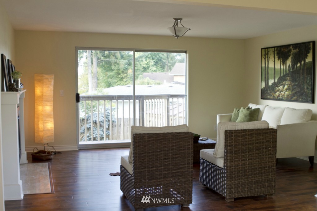4437 Northeast 23rd Court Renton, WA 98059 - Photo 5 of 25