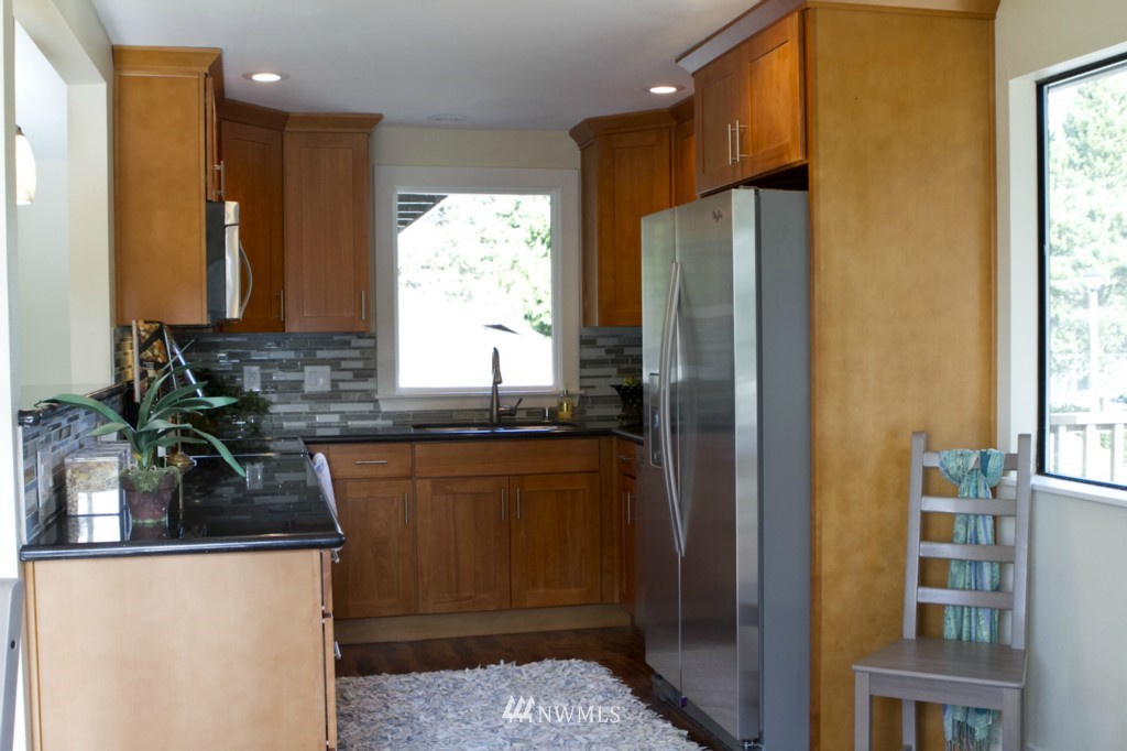 4437 Northeast 23rd Court Renton, WA 98059 - Photo 8 of 25