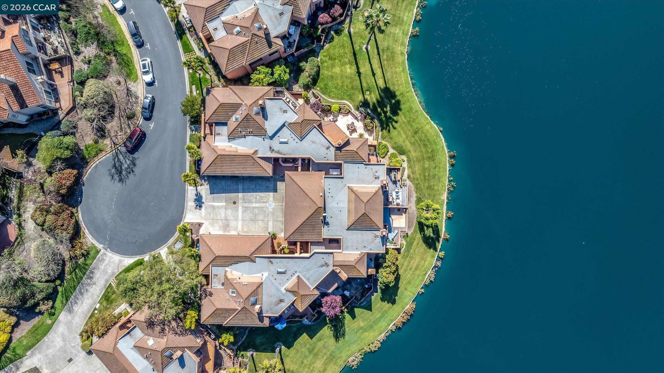 4059 West Lakeshore Drive San Ramon, CA 94582 - Photo 43 of 45 an aerial view of a house with a garden and swimming pool
