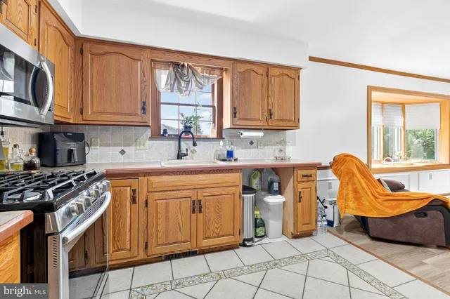 $378,000 | 710 Dustin Drive, Lancaster, PA 17601