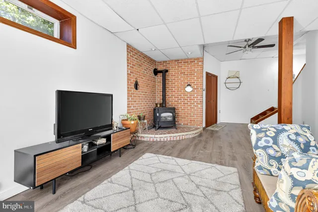 $378,000 | 710 Dustin Drive, Lancaster, PA 17601