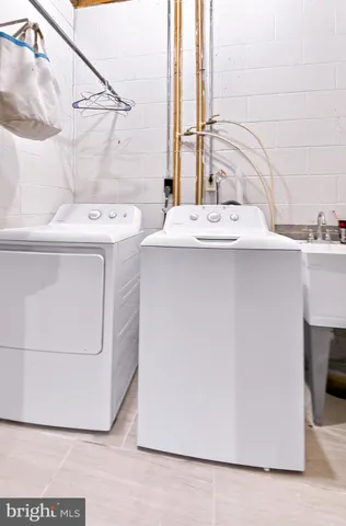 $378,000 | 710 Dustin Drive, Lancaster, PA 17601