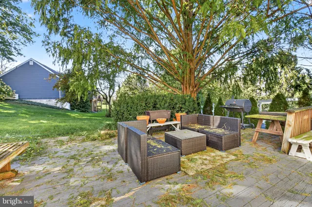 $378,000 | 710 Dustin Drive, Lancaster, PA 17601