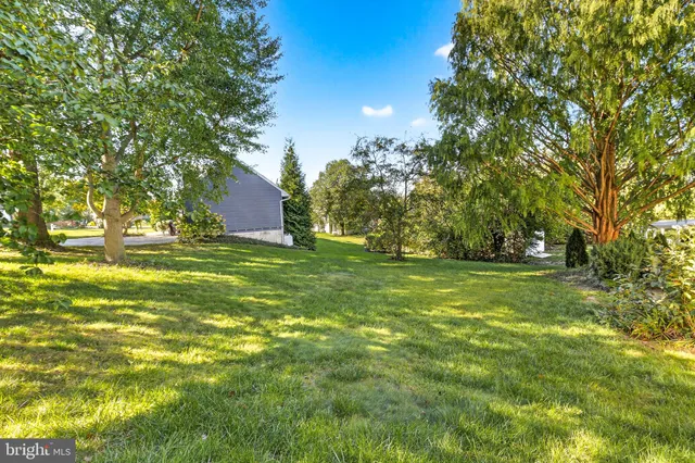 $378,000 | 710 Dustin Drive, Lancaster, PA 17601