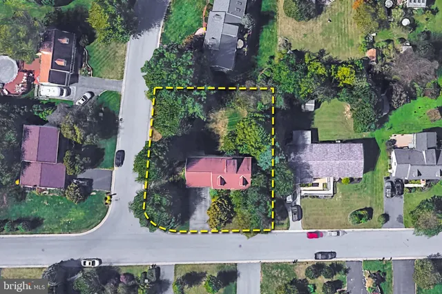 $378,000 | 710 Dustin Drive, Lancaster, PA 17601