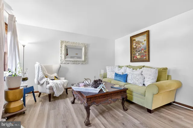 $378,000 | 710 Dustin Drive, Lancaster, PA 17601