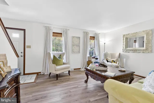 $378,000 | 710 Dustin Drive, Lancaster, PA 17601