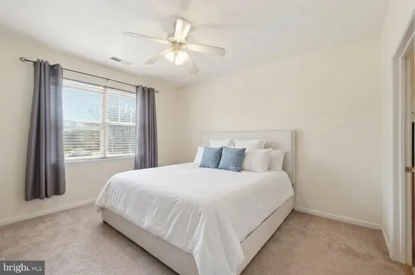 $430,000 | 12917 Centre Park Circle, Unit 217, Herndon, VA 20171