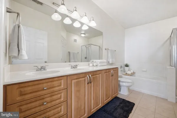 $430,000 | 12917 Centre Park Circle, Unit 217, Herndon, VA 20171