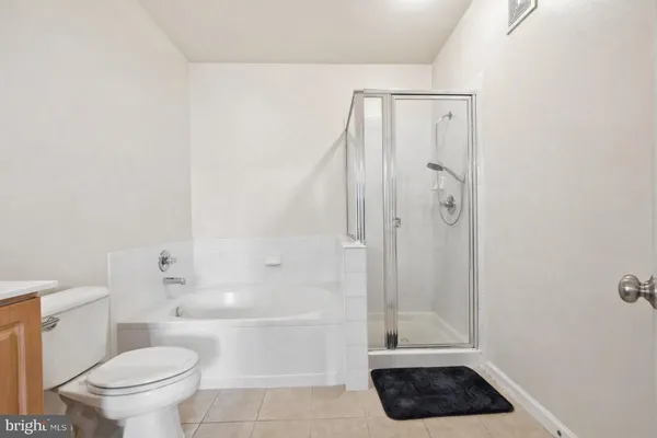 $430,000 | 12917 Centre Park Circle, Unit 217, Herndon, VA 20171