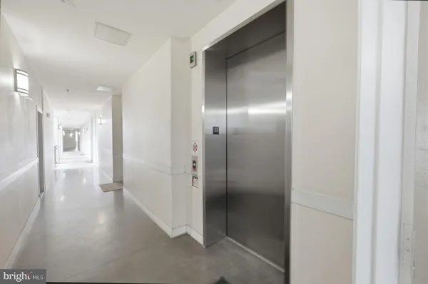 $430,000 | 12917 Centre Park Circle, Unit 217, Herndon, VA 20171