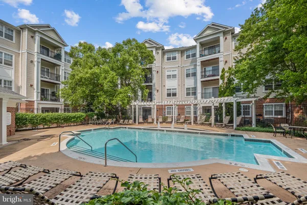 $430,000 | 12917 Centre Park Circle, Unit 217, Herndon, VA 20171