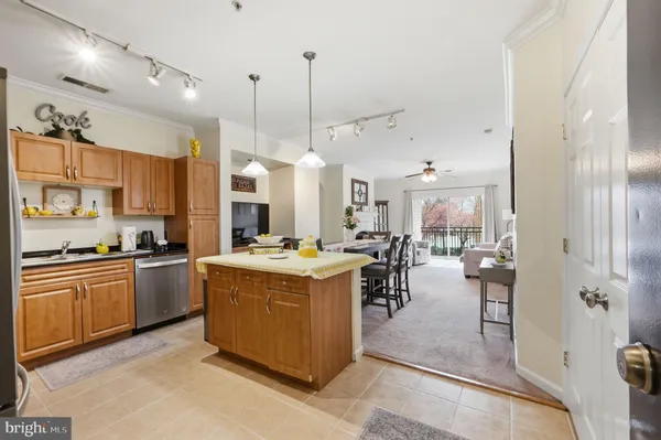 $430,000 | 12917 Centre Park Circle, Unit 217, Herndon, VA 20171