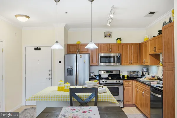 $430,000 | 12917 Centre Park Circle, Unit 217, Herndon, VA 20171