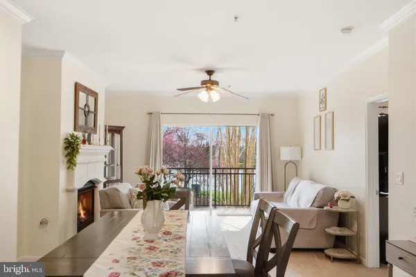 $430,000 | 12917 Centre Park Circle, Unit 217, Herndon, VA 20171