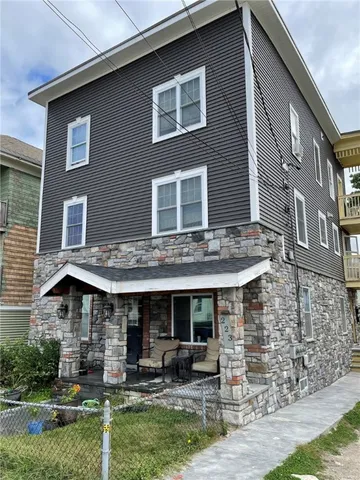 $2,050 | 223 Burnside Avenue, Unit 1, Woonsocket, RI 02895