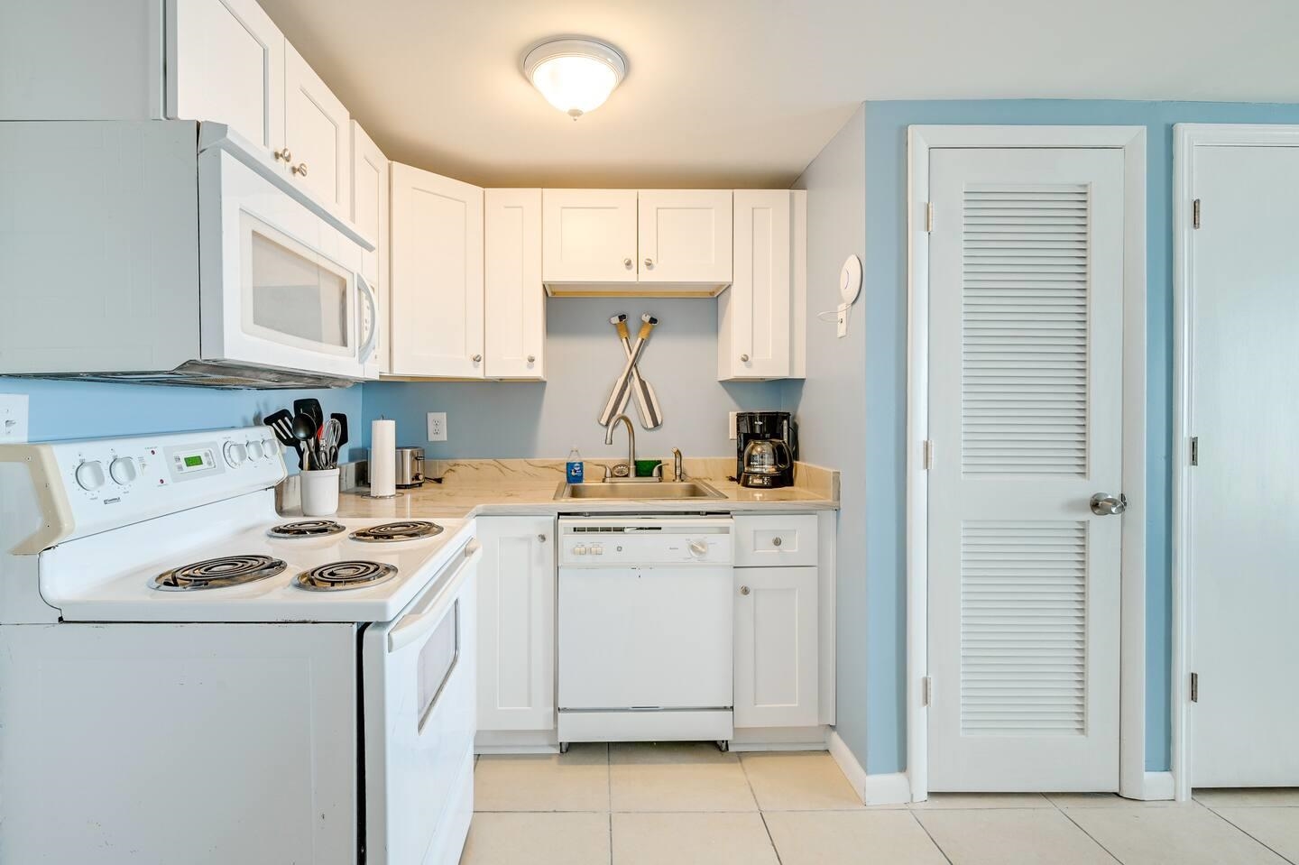 5905 South Kings Highway, Unit 203 Myrtle Beach, SC 29575 - Photo 4 of 41